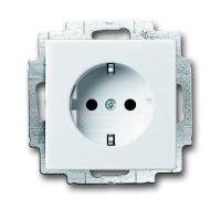 Розетка Schuko Future/solo 16А 250В с LED подсвет. альп. бел. ABB 2CKA002013A5294